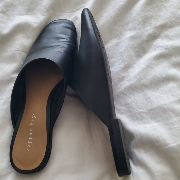 Copper Key  Traveler Mule, Size 9 - Picture 3 of 5